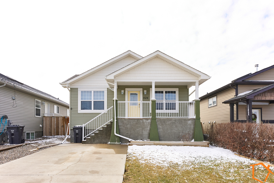 626 46 Ave, Coalhurst, AB T0L 0V0 Renters Choice & Management LTD