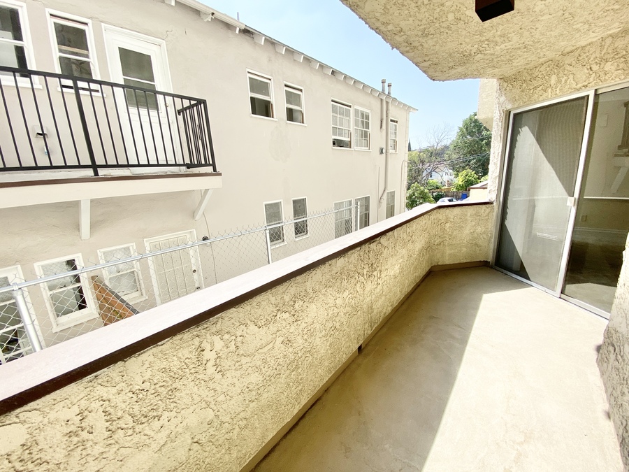 3400 Ben Lomond Pl 125, Los Angeles, CA 90027 Hoffman Brothers Realty