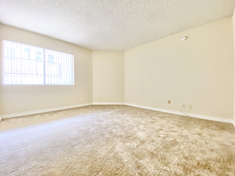 3400 Ben Lomond Pl 125, Los Angeles, CA 90027 Hoffman Brothers Realty