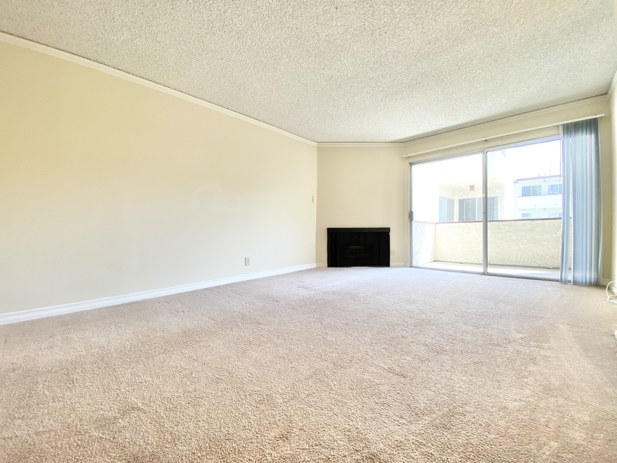 3402 Ben Lomond Pl 221, Los Angeles, CA 90027 Hoffman Brothers Realty