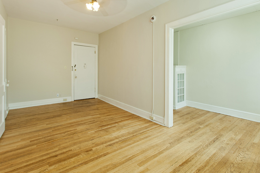 2880 James Ave S. 104 Unit 104, Minneapolis, MN 55408 www