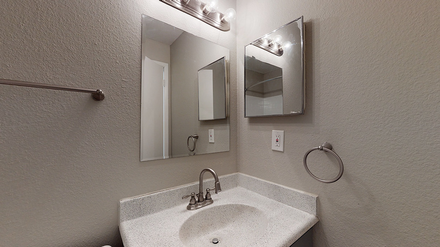 5639 S. Windermere St. 205, Littleton, CO 80120 Boutique Apts