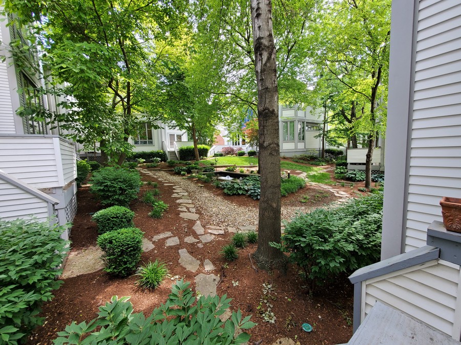 24 Columbus Square Drive, Saint Louis, MO 63101 Renters Warehouse