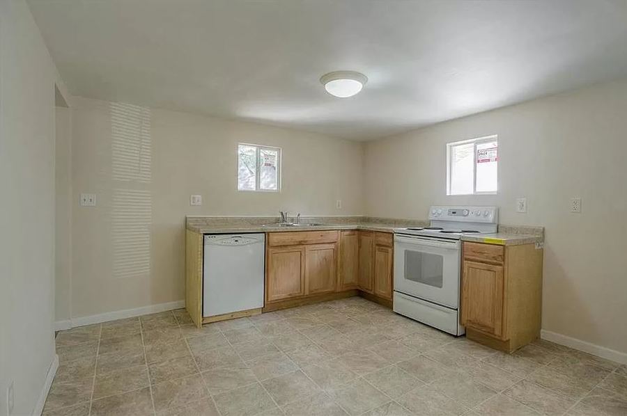 8312 Wilson Rd, Kansas City, MO 64125 CJ Real Estate, Inc