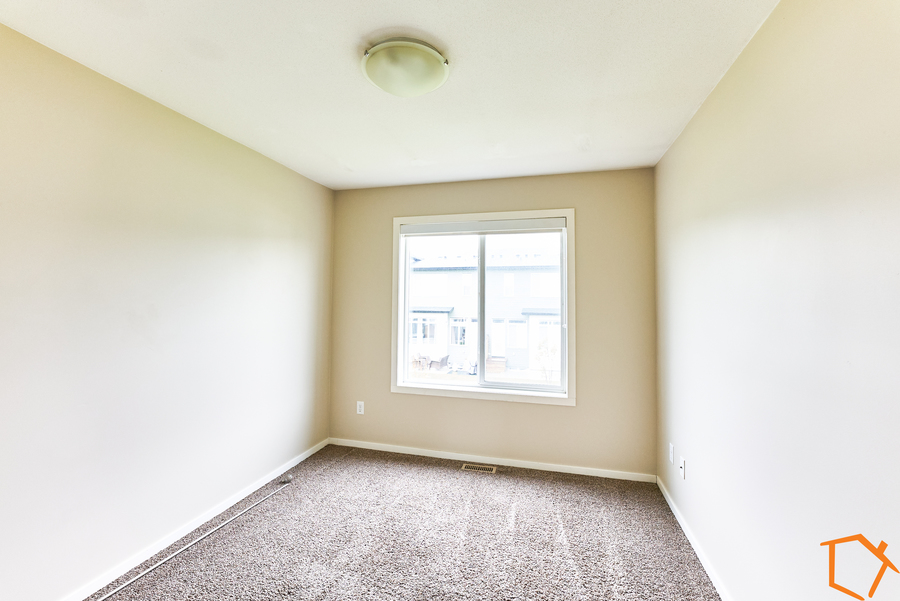 6418 Highlands Blvd W, Lethbridge, AB T1J 5K5 Renters Choice