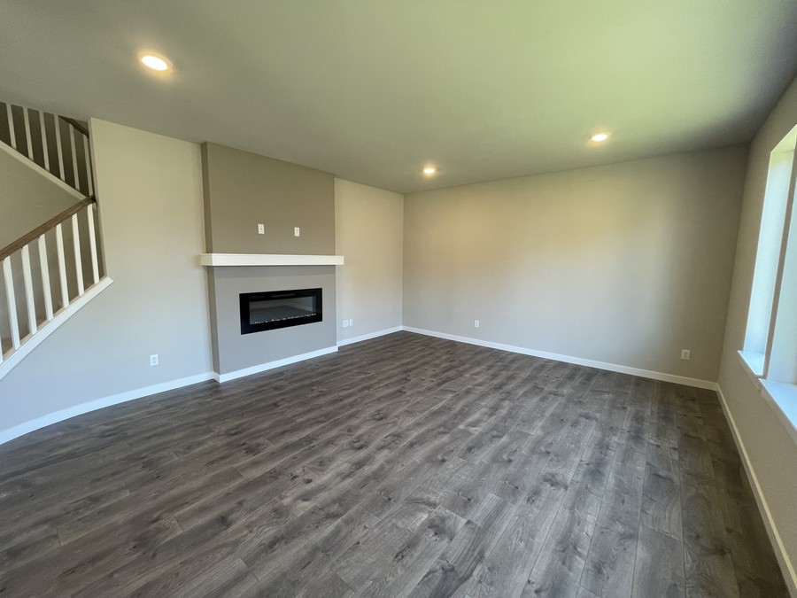 15332 201st Ave E, Bonney Lake, WA 98391 Renters Warehouse