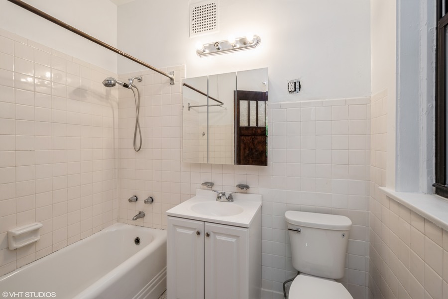 5602 S Dorchester Avenue 56022, Chicago, IL 60637 Kass Management