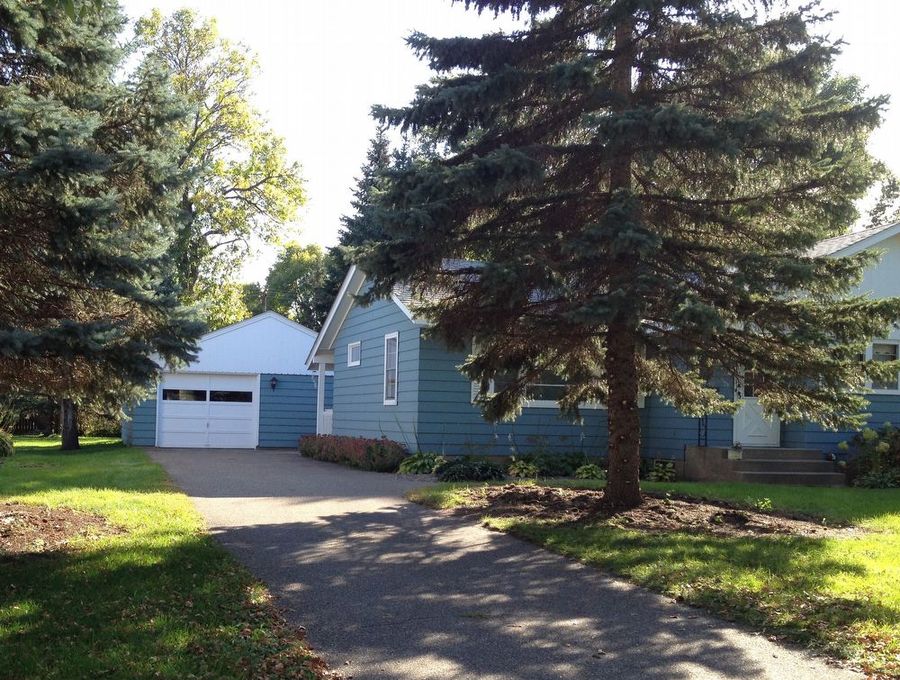 26 Spruce St, Farmington, MN 55024 Renters Outlet