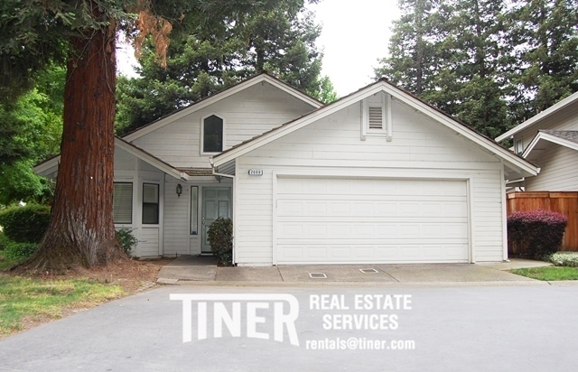 Sacramento House: 2088 University Park Drive