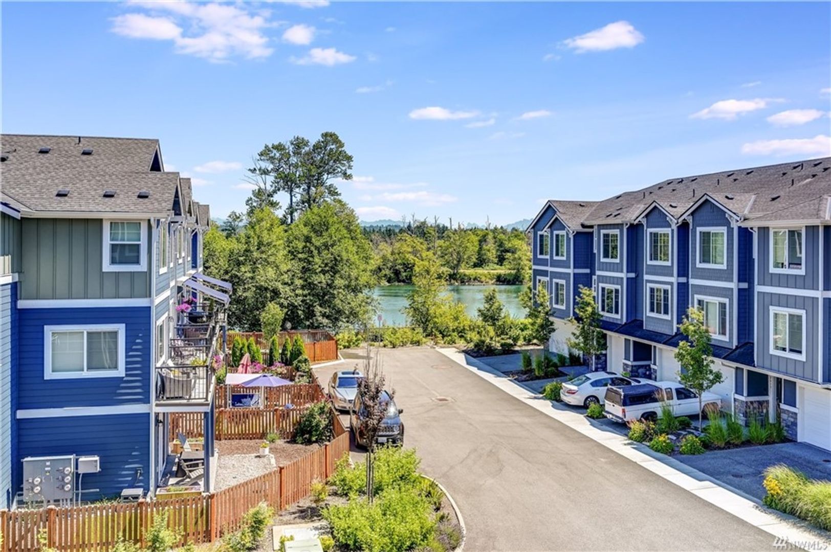 Everett House: 3454 31st Dr