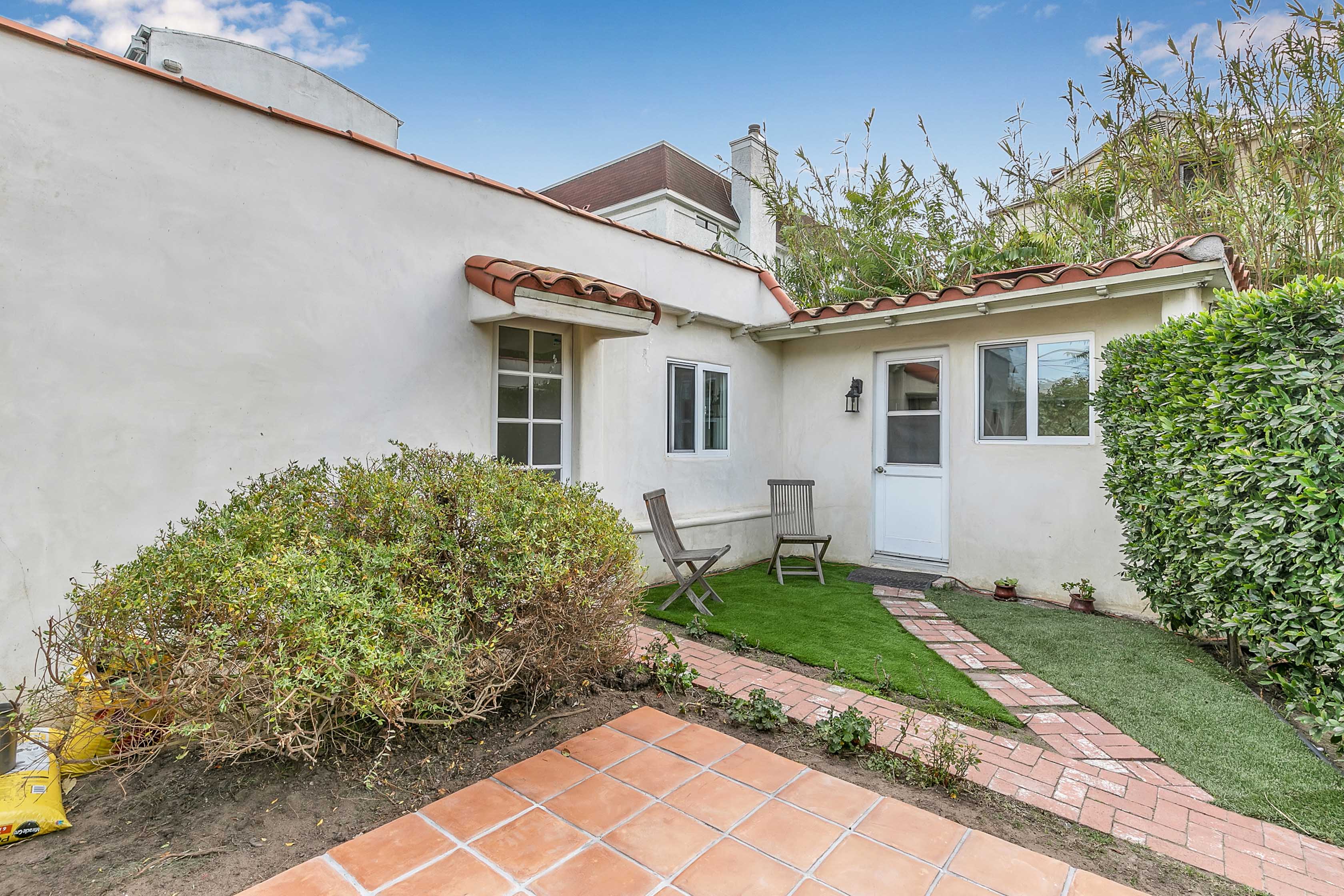 Santa Monica Condo: 746 Ashland Ave