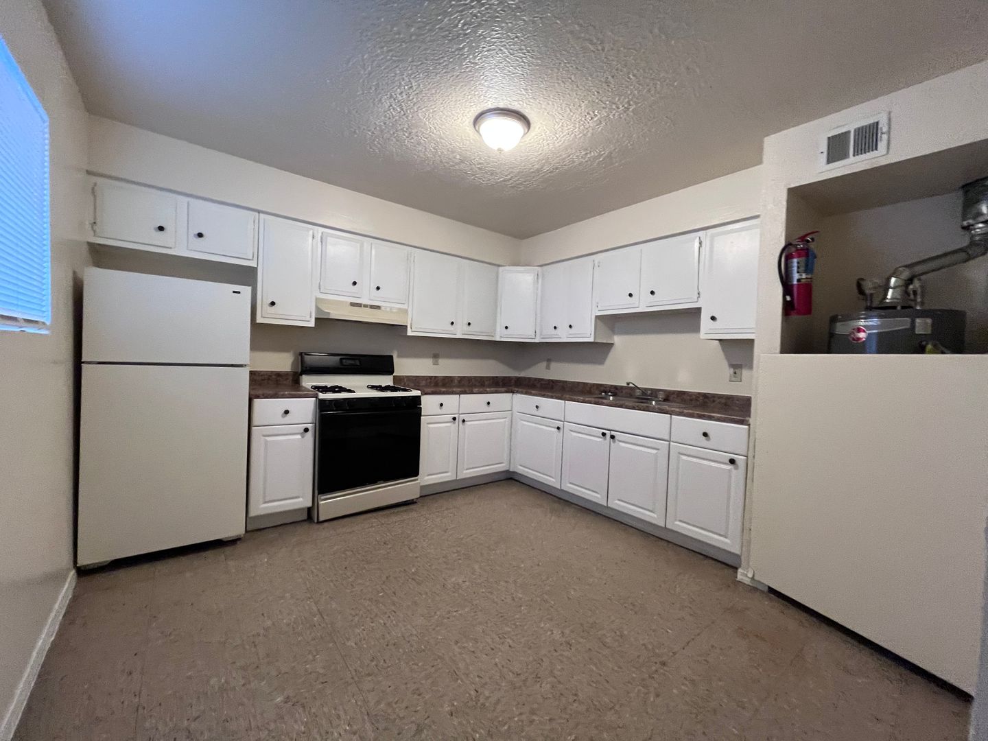 Albuquerque Apartment: 604 Chama SE