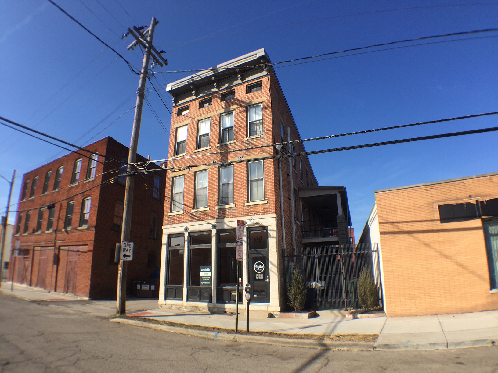 Columbus Apartment: 11 E Gay St