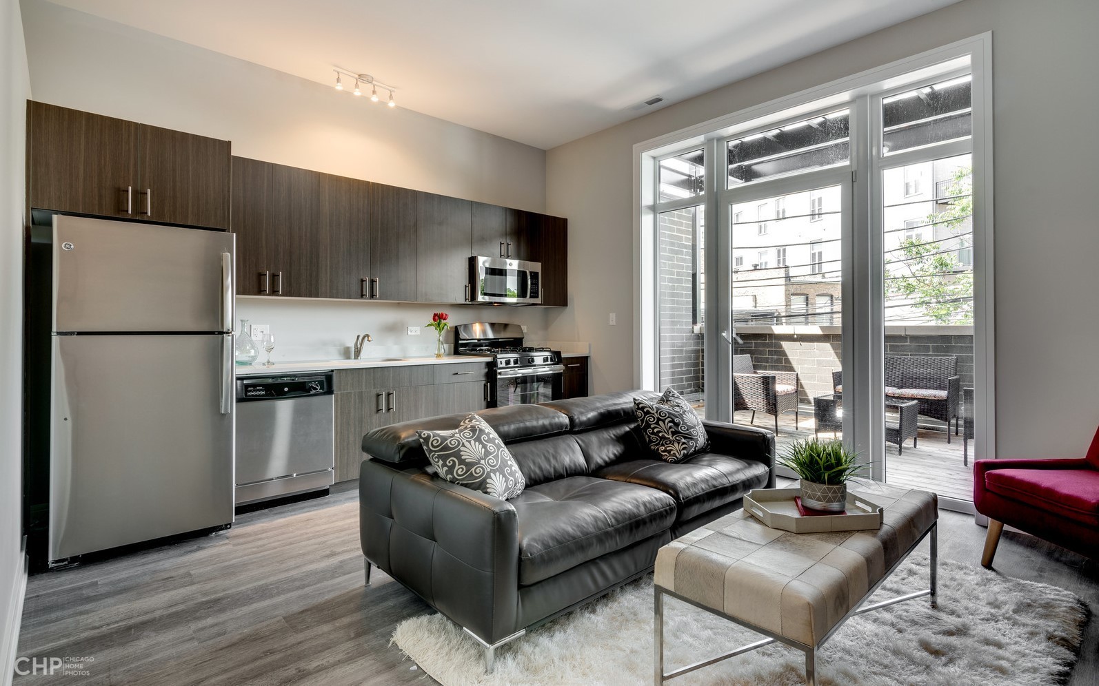 Chicago Condo: 3220 N. Lincoln Ave.