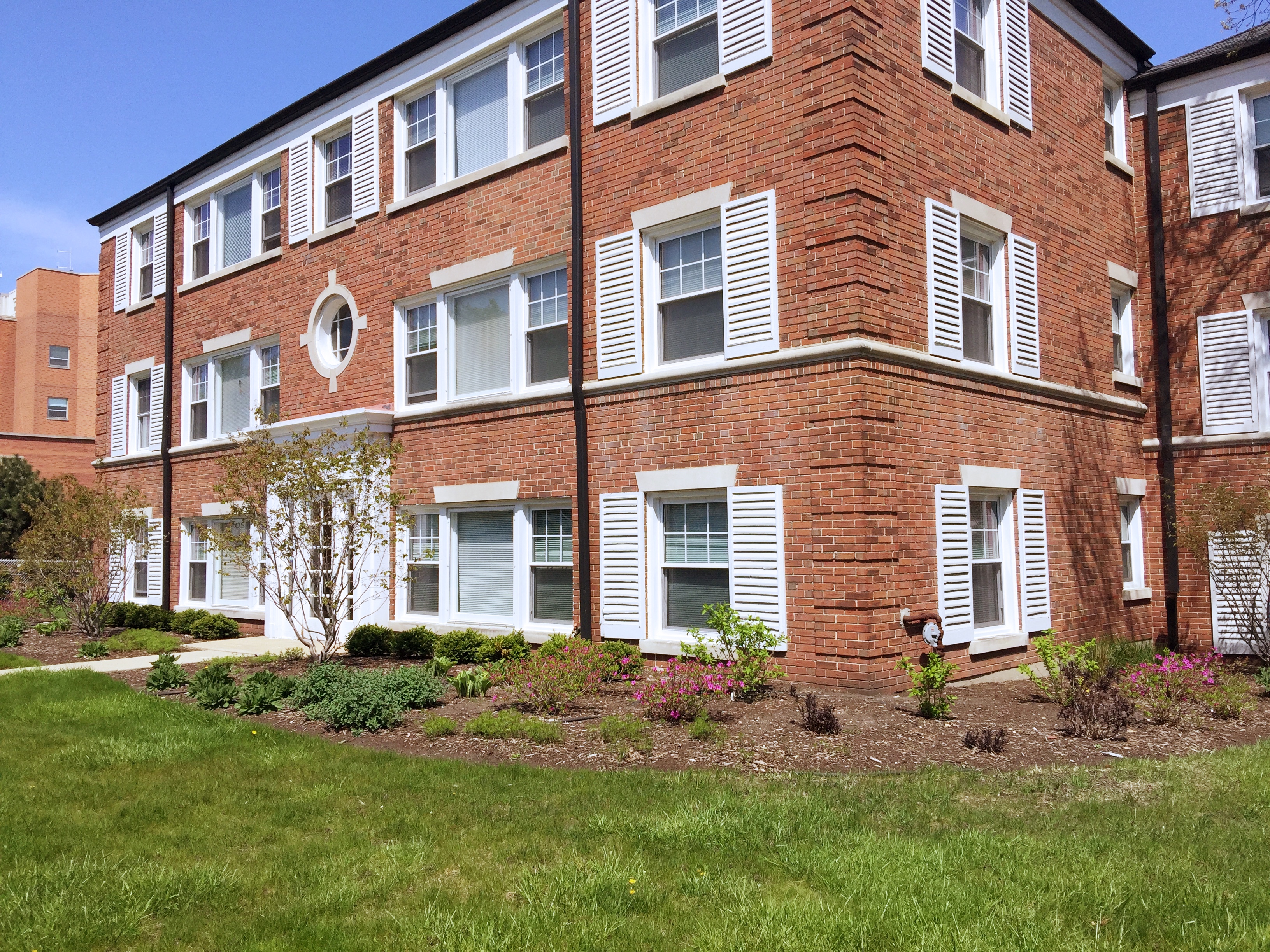 Evanston Condo: 837 Mulford
