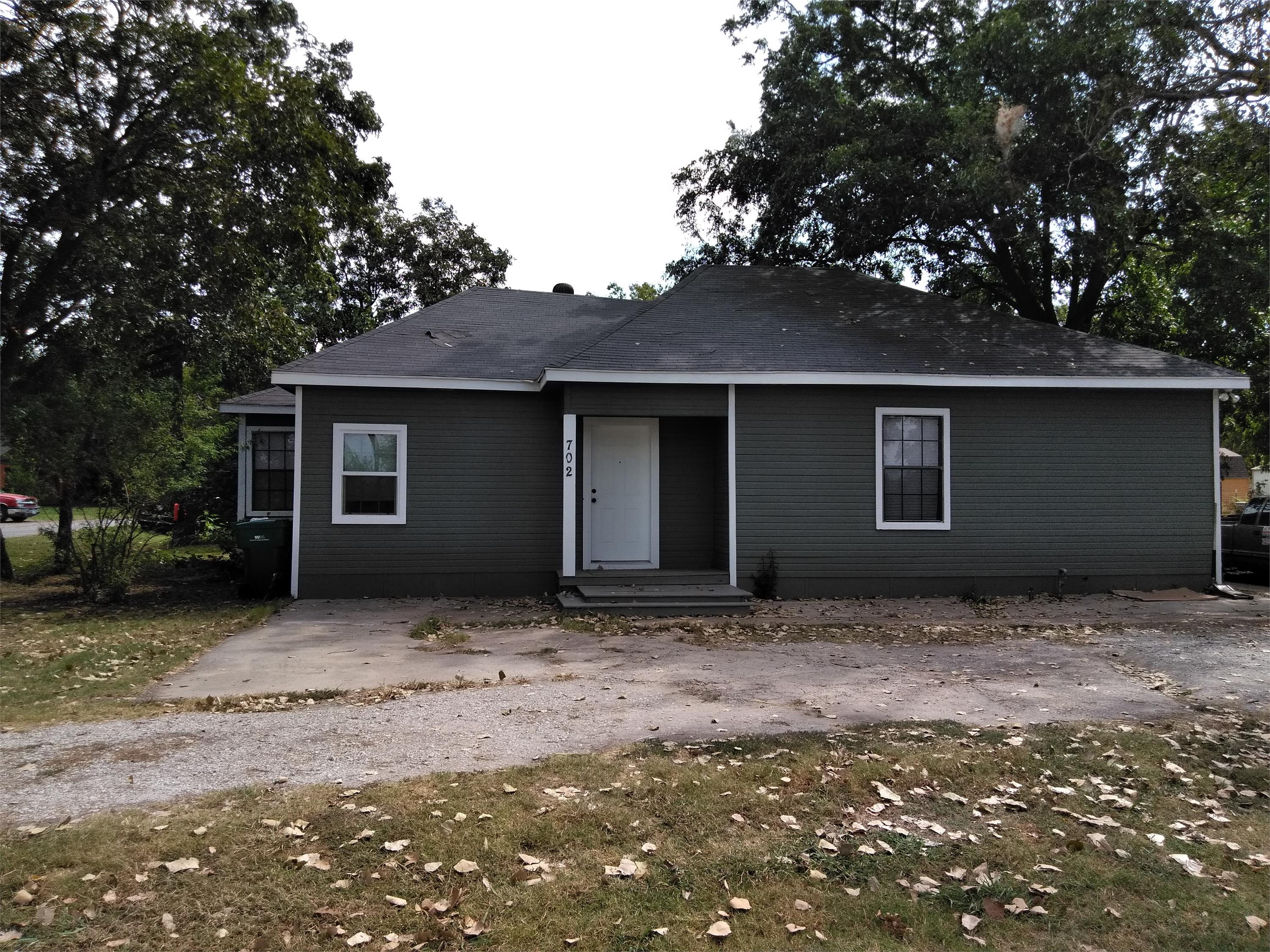 Valley View Condo: 702 S Lee St