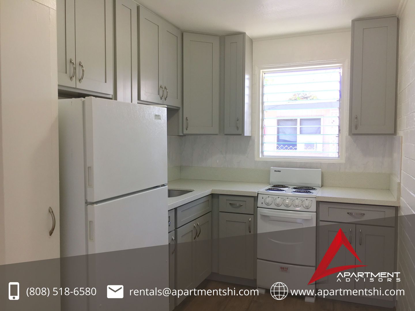 Honolulu Condo: 2934 Varsity Circle