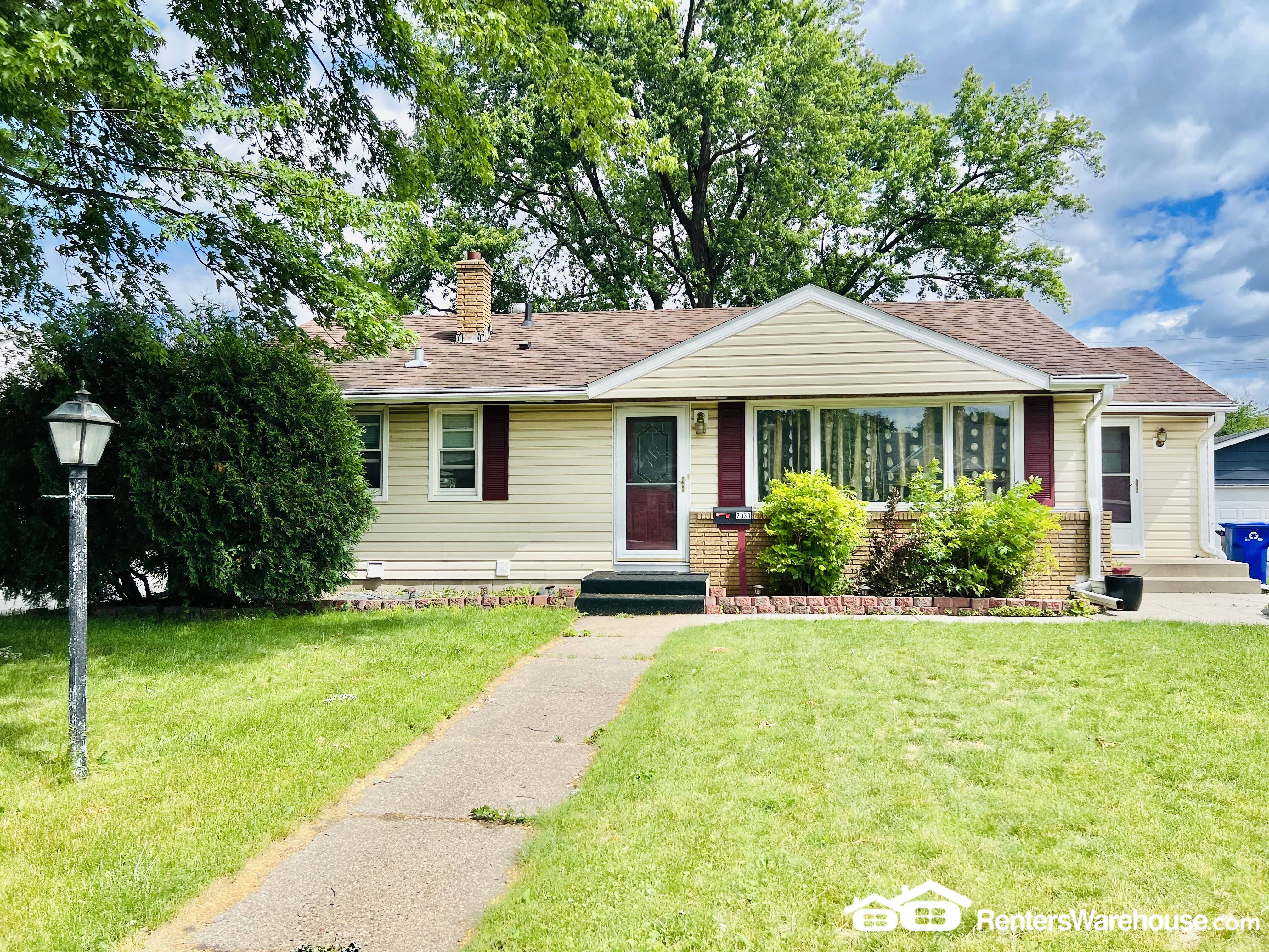 Saint Paul House: 2031 Magoffin Ave