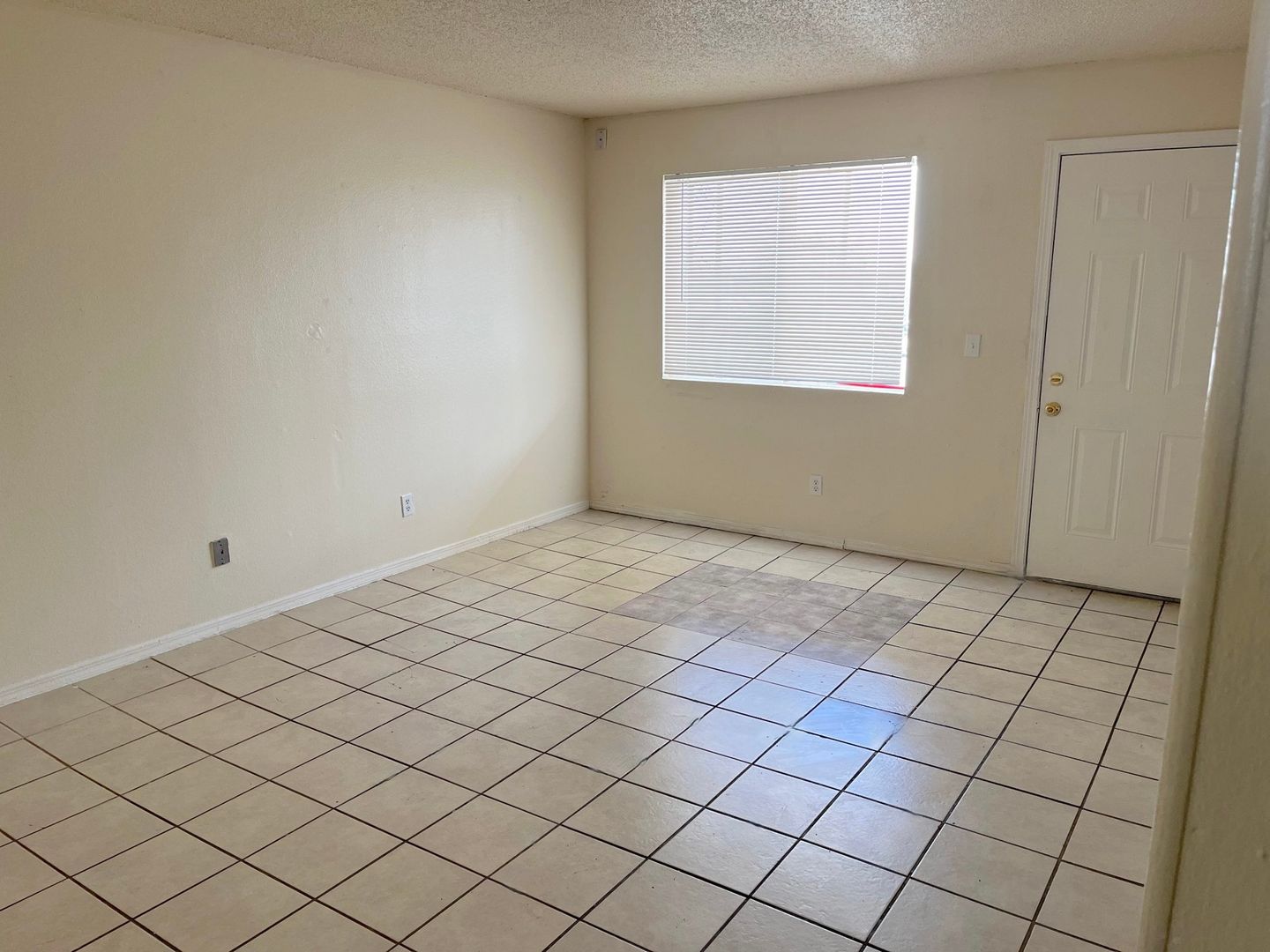 Albuquerque Apartment: 604 Chama SE