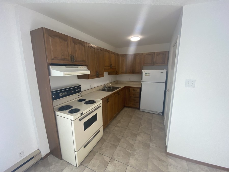 218 Leith St 101, Thunder Bay, ON P7C 1M8 Thunder Bay Rents