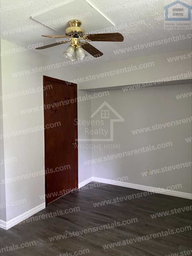 127 Ridgecrest Cir Apt D 127D, Rossville, GA 30741 Stevens Realty LLC