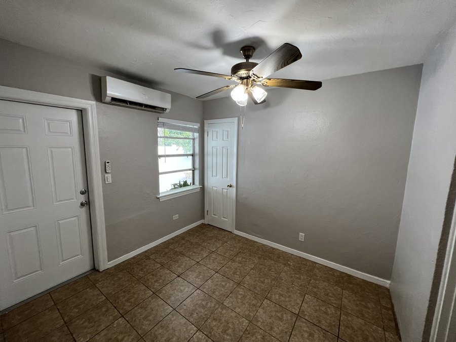 427 8th Ave N 3, St Petersburg, FL 33701 Dean & DeWitt Property