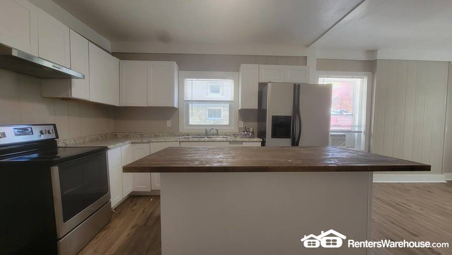 2606-e-23rd-street-b-kansas-city-mo-64127-renters-warehouse