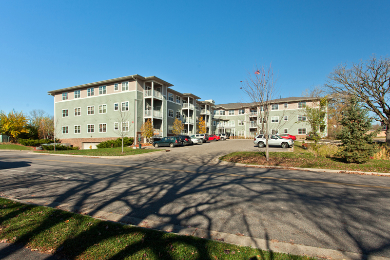 185 McCarrons Blvd N 207, Roseville, MN 55113 www