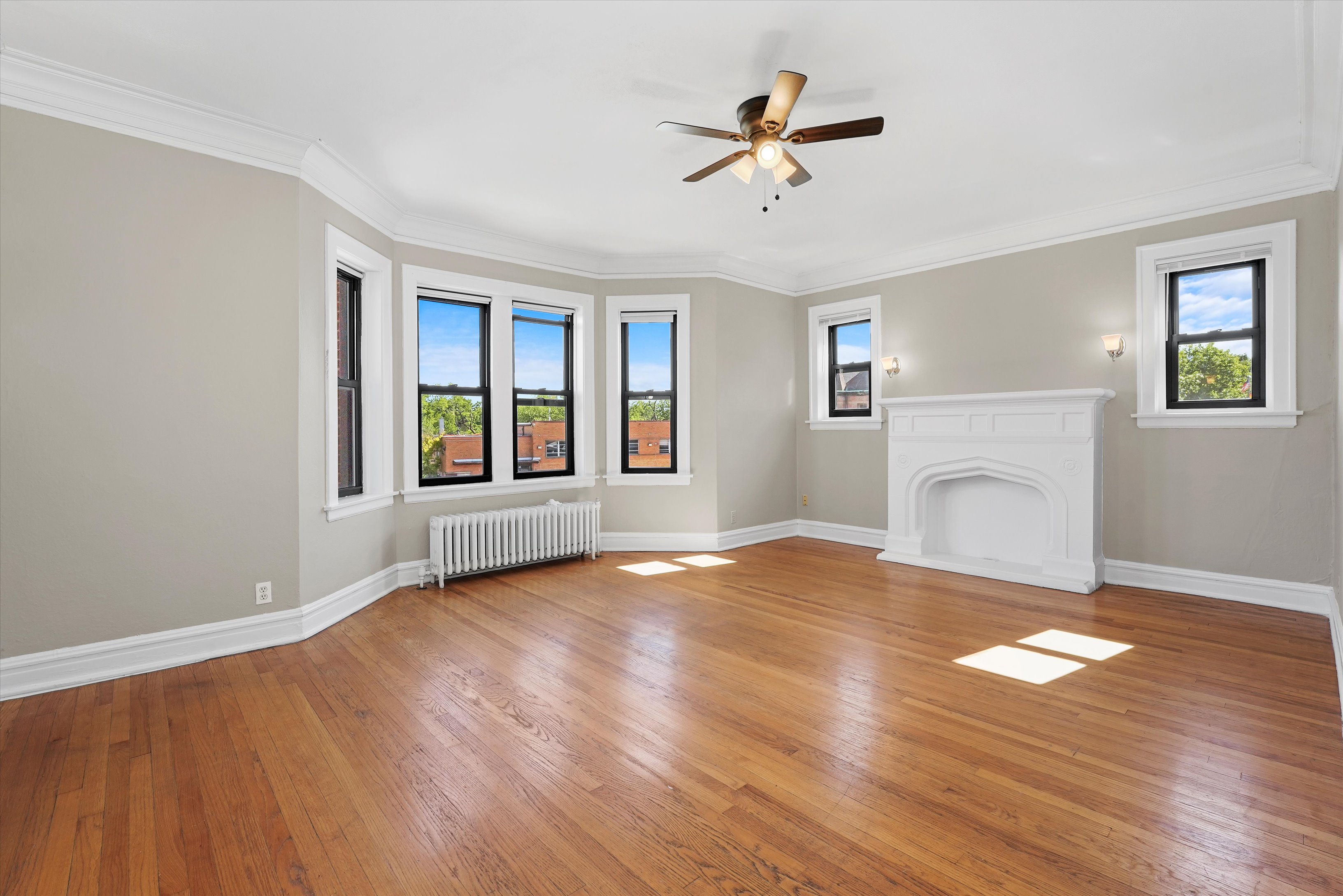 Riverside Condo: 42 Lawton Rd