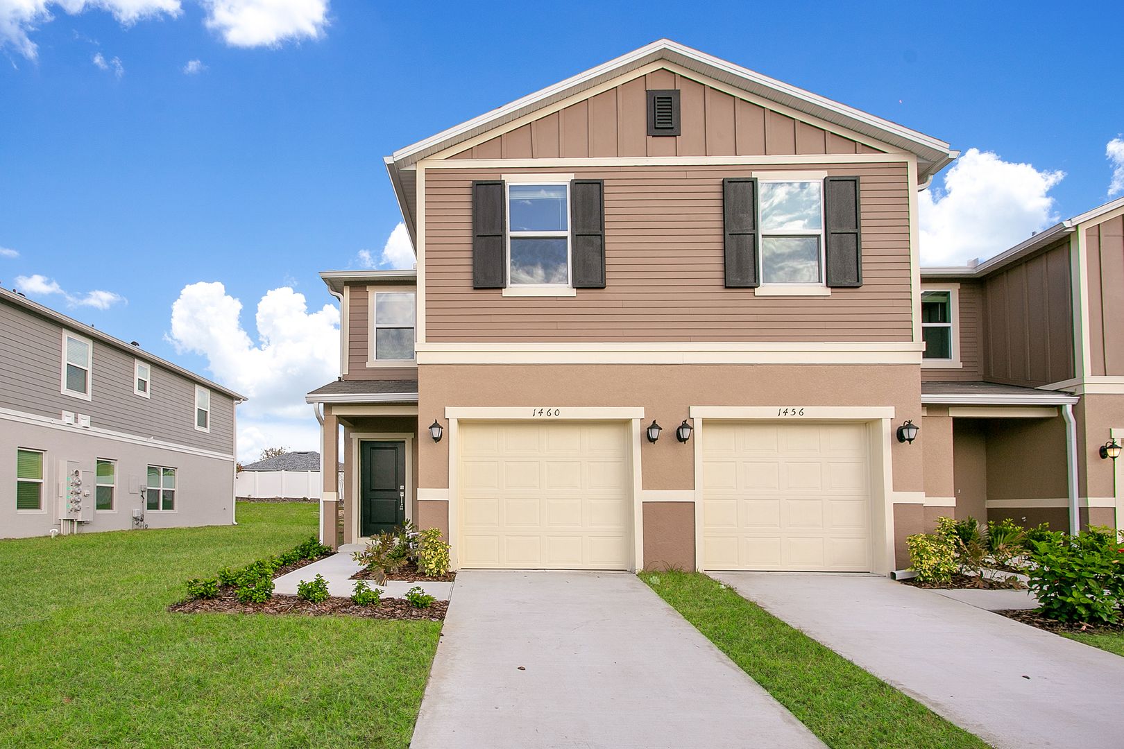 Davenport House: 1460 Mirabella Cir