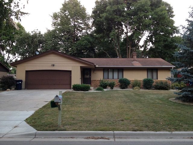 Shakopee House: 1047 Tyler Street