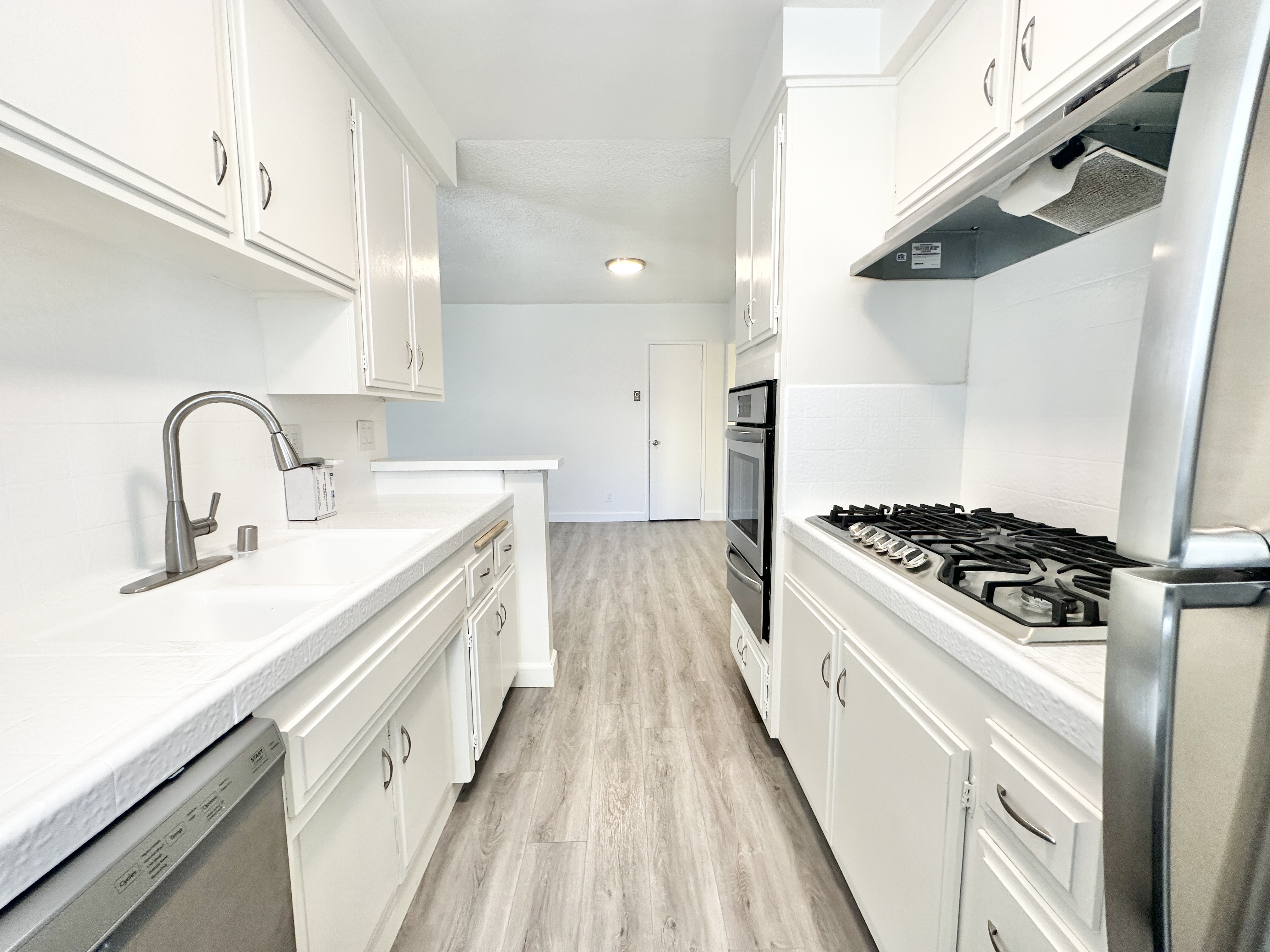 Los Angeles Condo: 1432 N Fairfax Ave