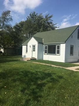Blaine House: 161 90th Ln NE