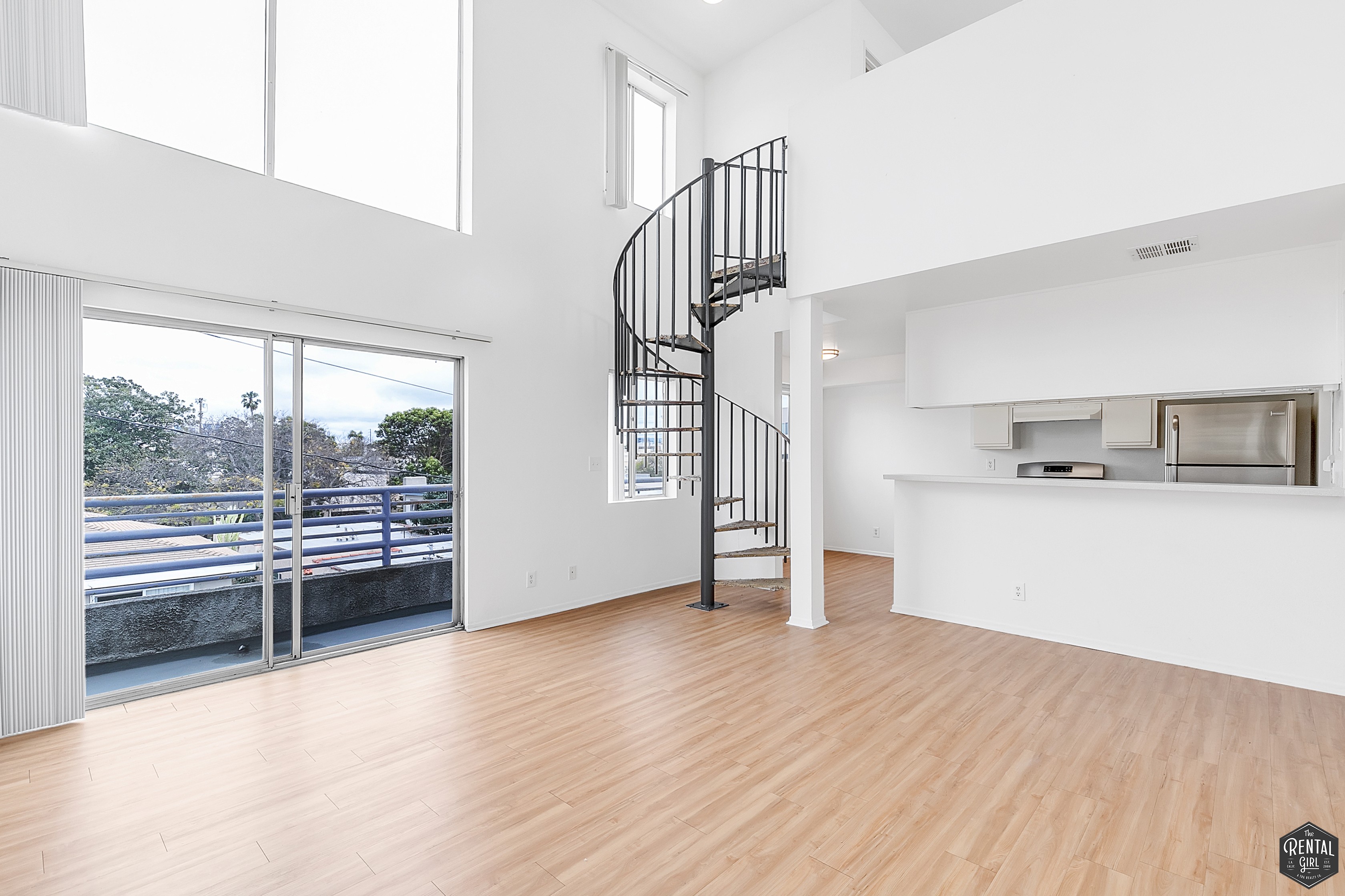 Los Angeles Condo: 1616 Brockton Ave