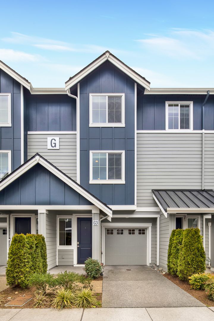 Bothell Condo: 1621 Seattle Hill Road