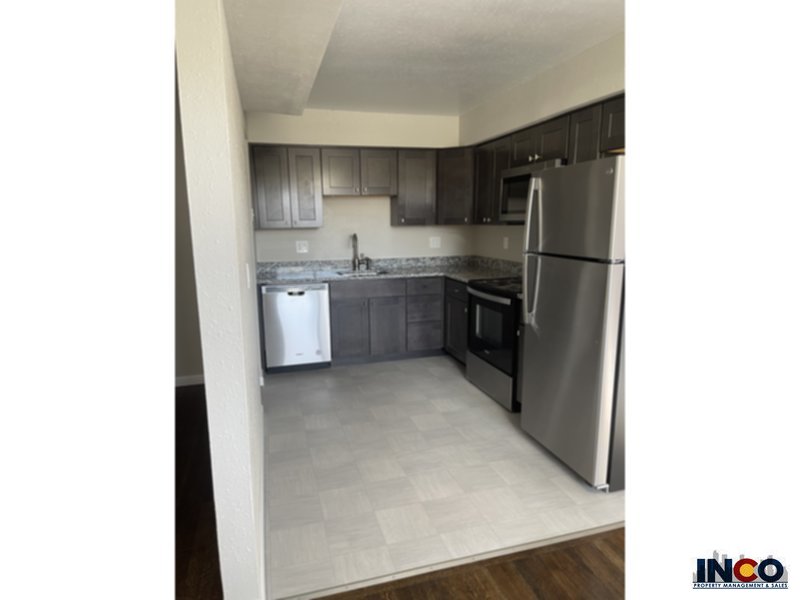 Littleton Condo: 634 W. Crestline Ave.
