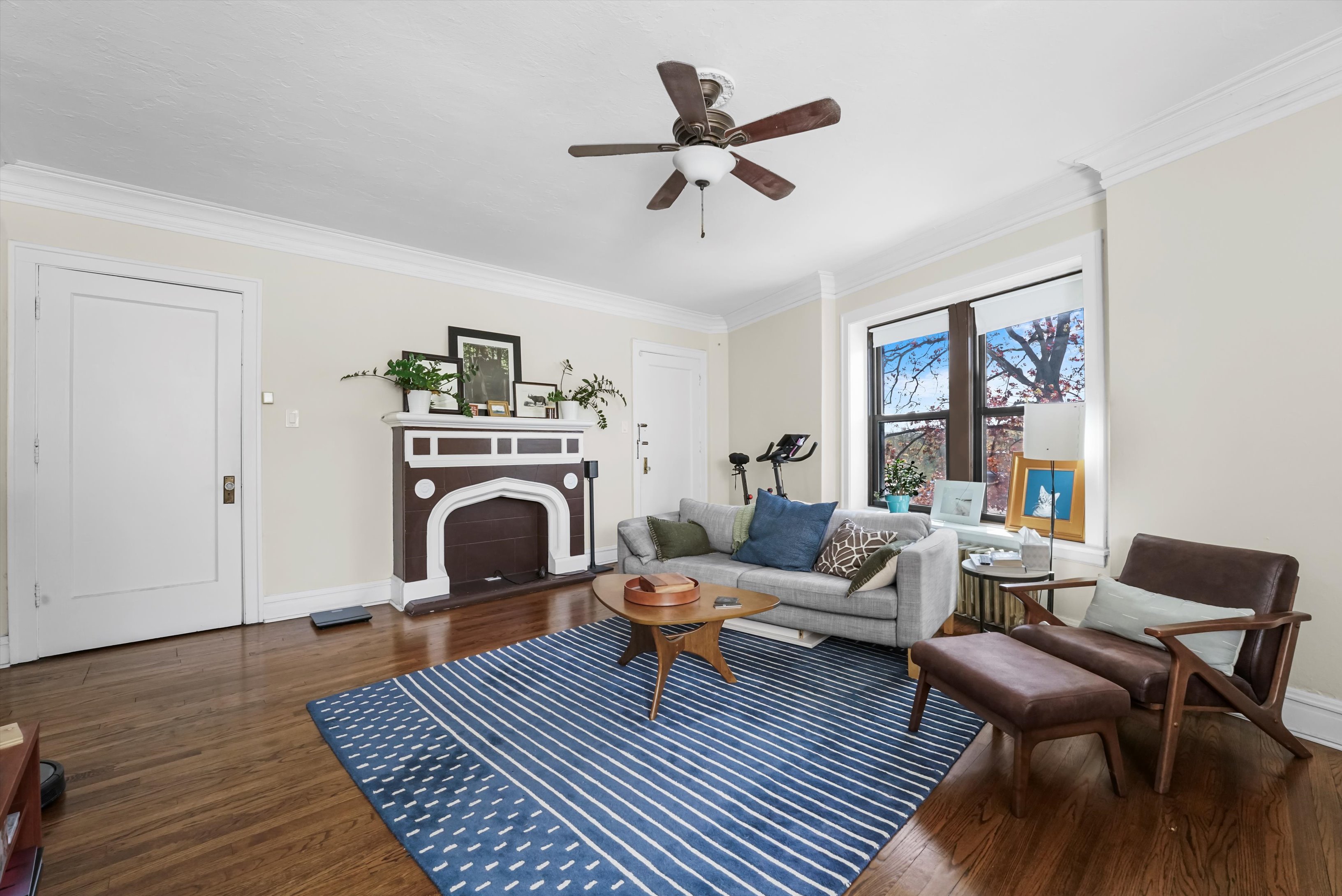 Riverside Condo: 28 Lawton Rd