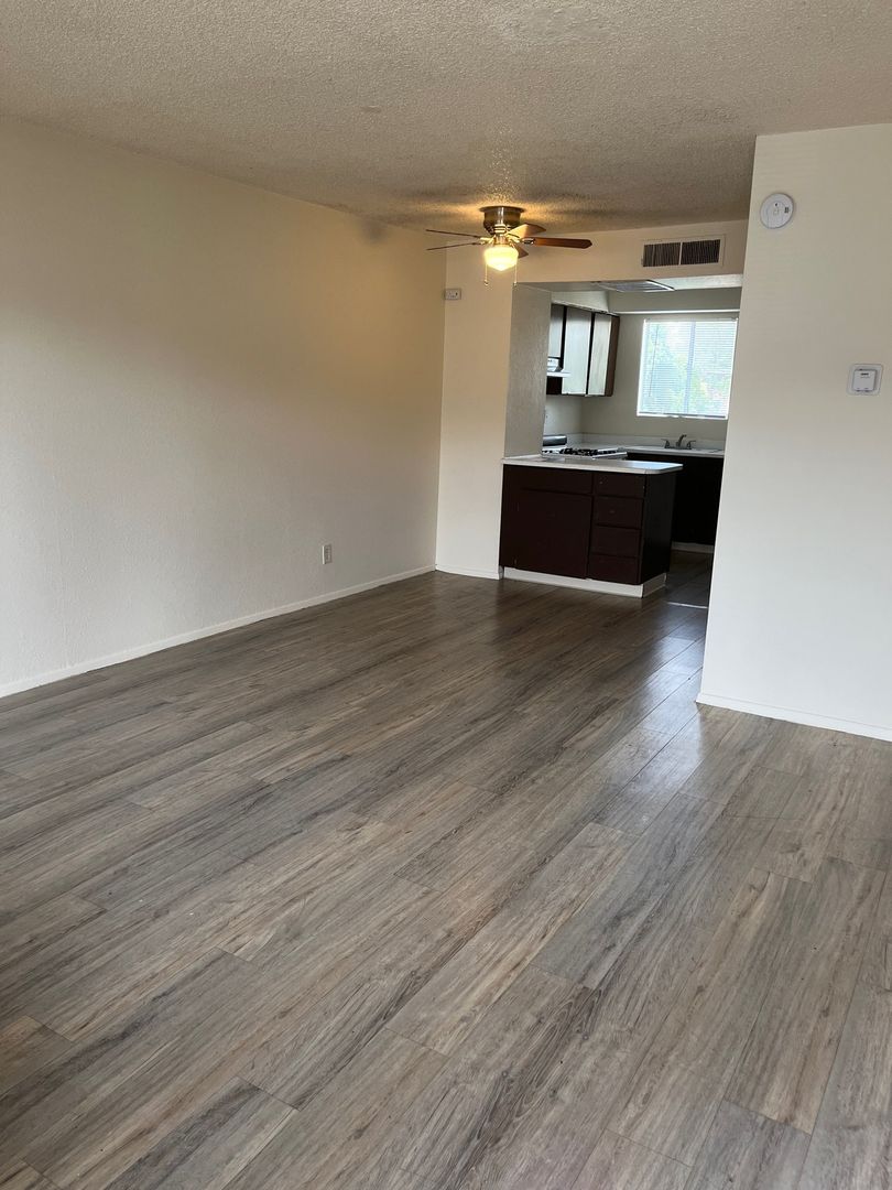 Albuquerque Apartment: 1008 Alvarado Dr SE