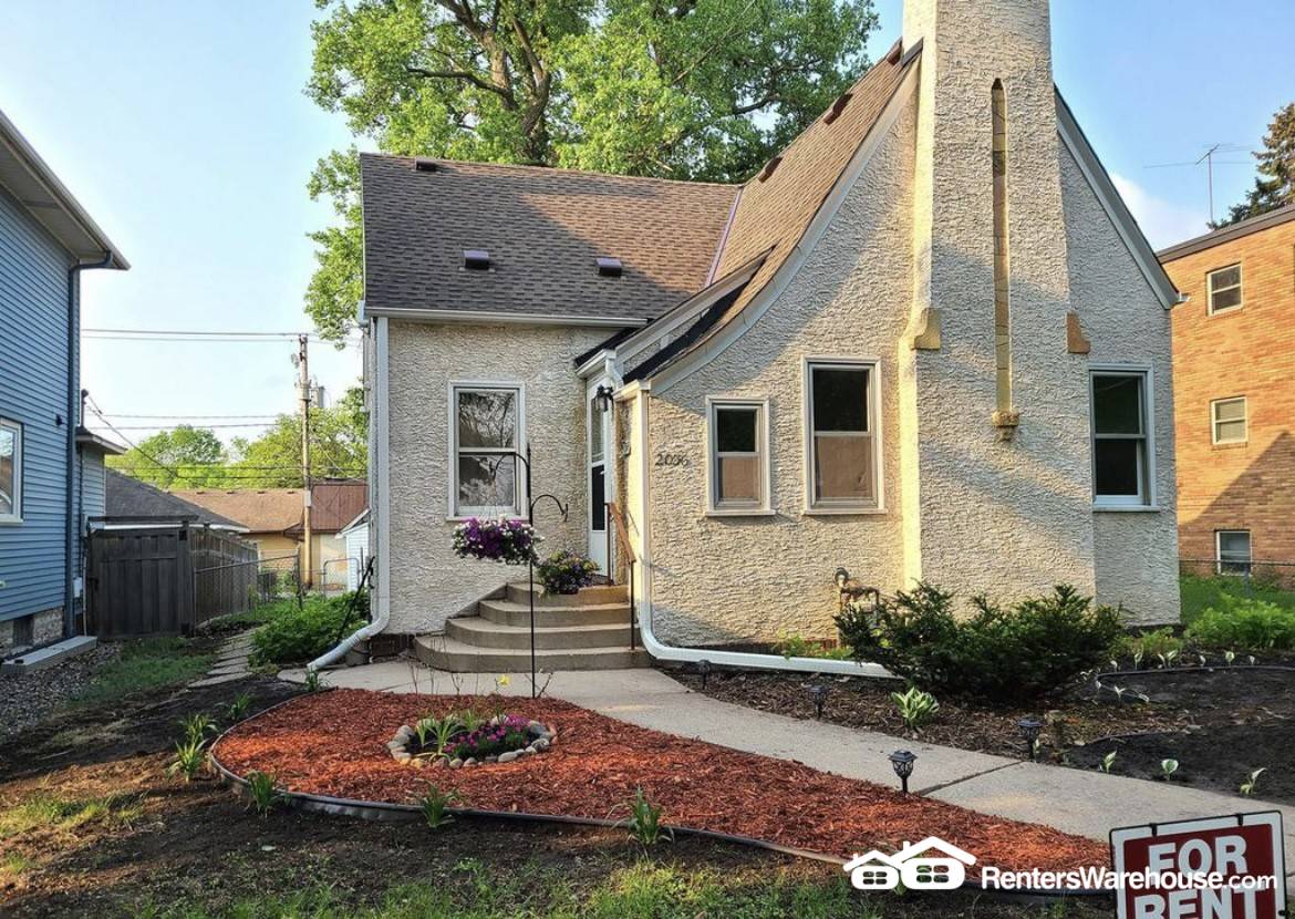 St Paul House: 2036 Iglehart Ave