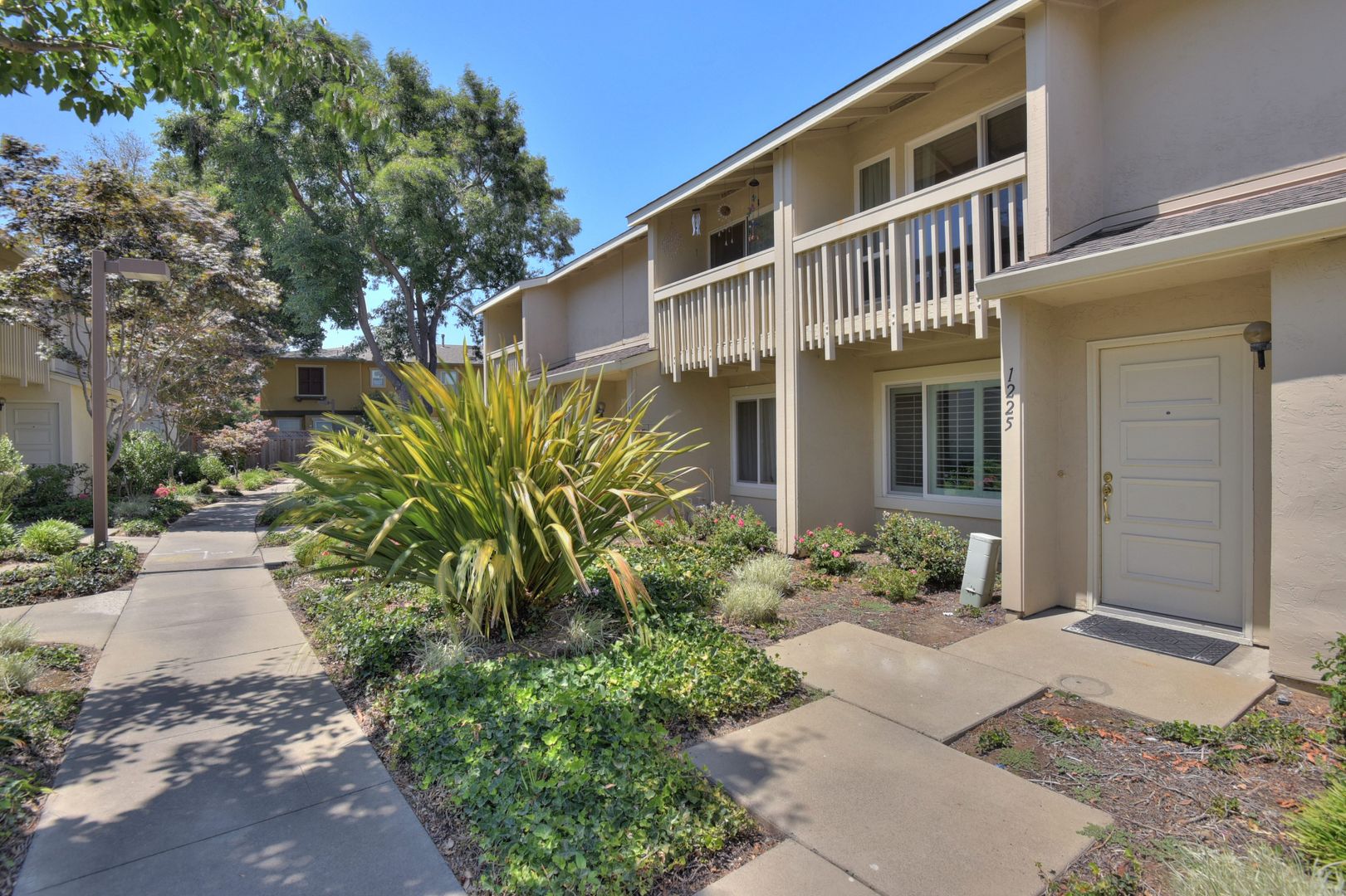 Sunnyvale House: 1225 Picasso Dr