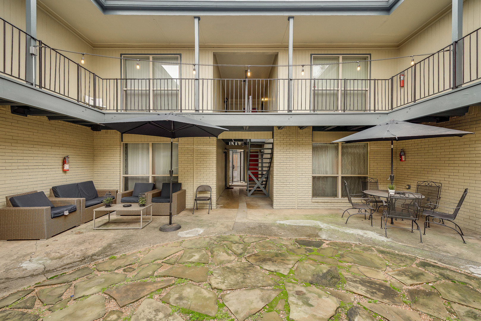 Dallas Apartment: 5330 Junius St