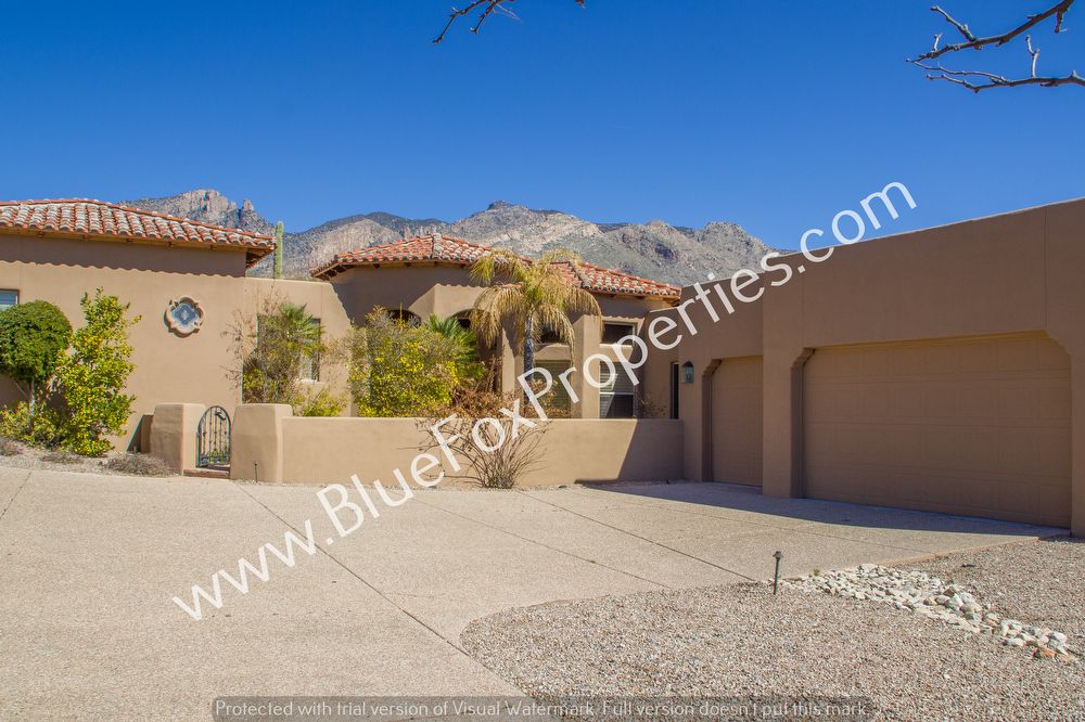 Tucson House: 6190 N Cadena De Montanas
