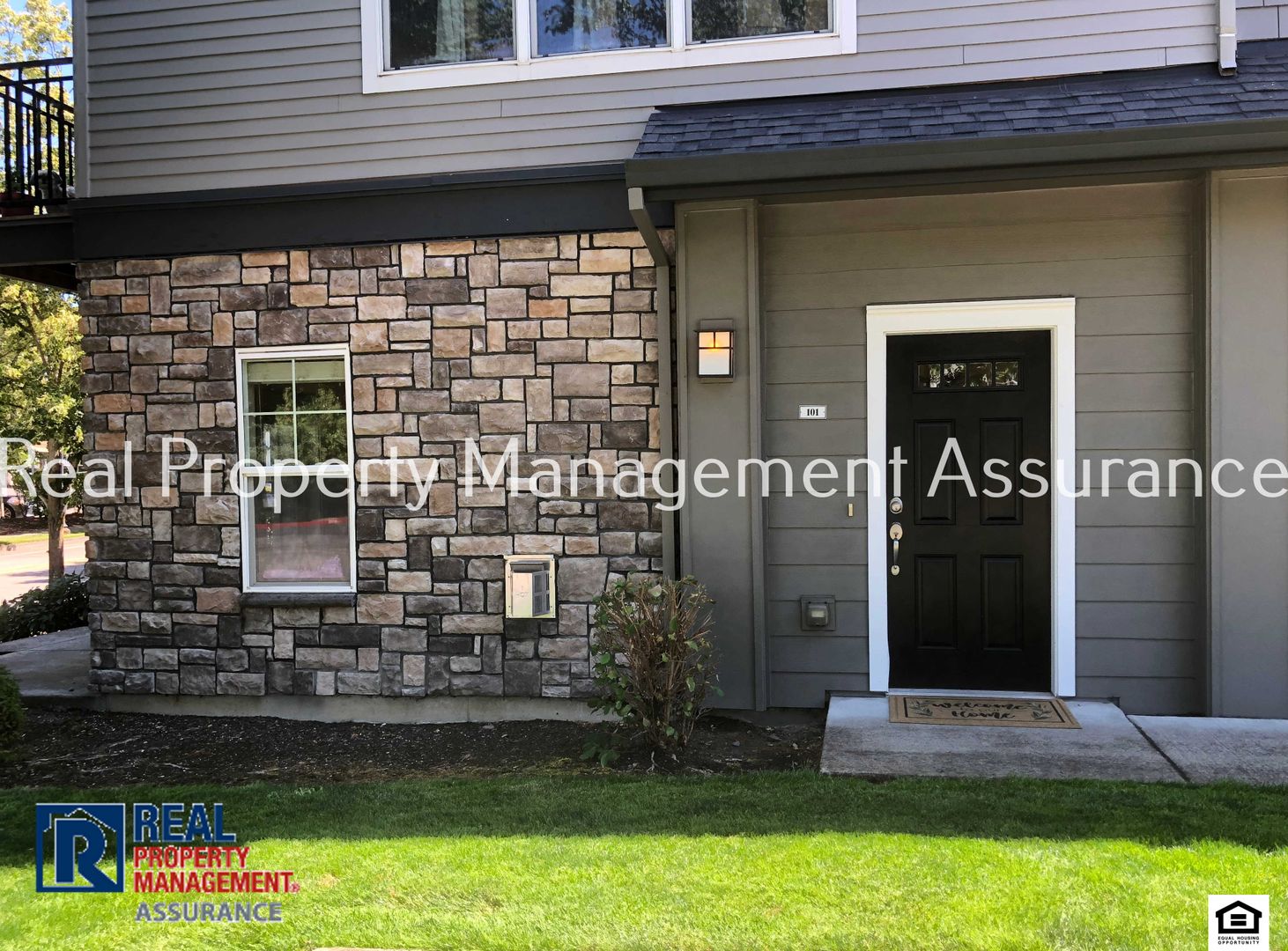 Hillsboro House: 10651 NE Red Wing Way