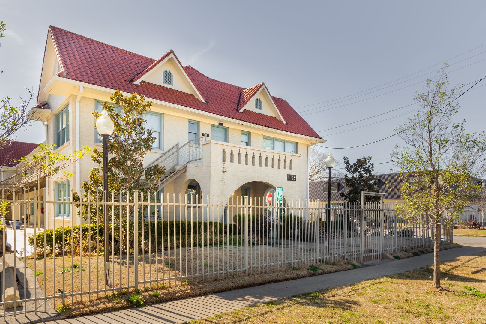 Dallas Apartment: 1515 Bennett Ave