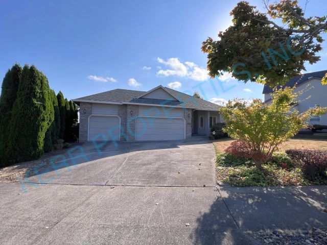 Fairview House: 3794 NE Fairview Lake Way