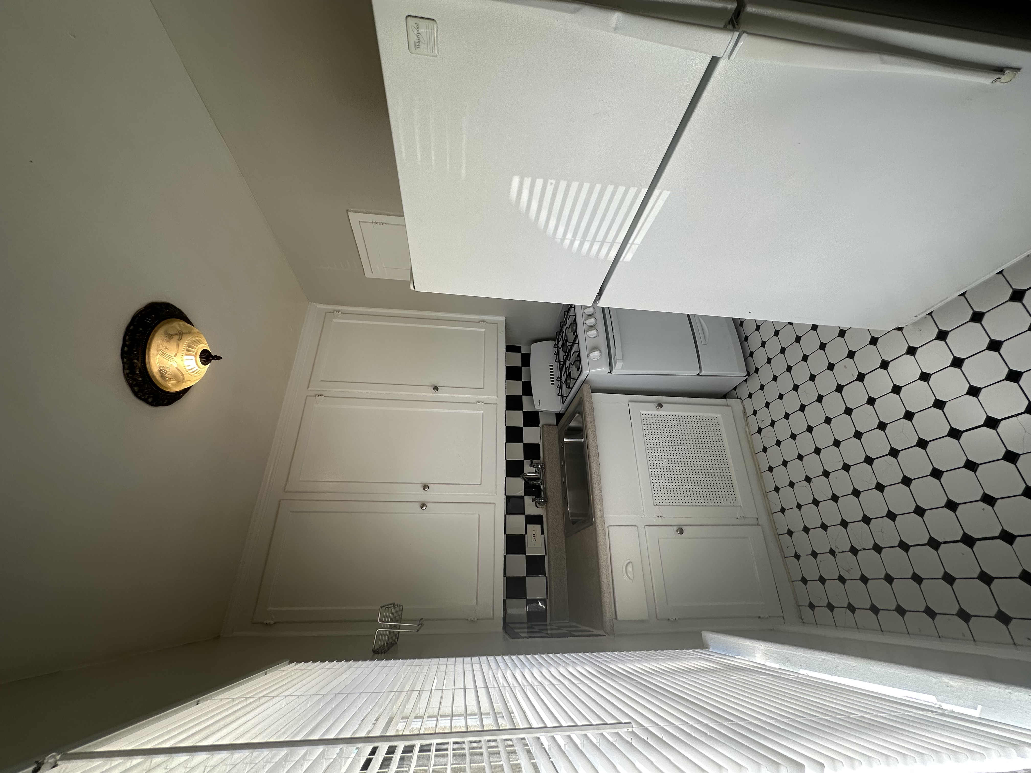 Denver Apartment: 1563 N Washington St