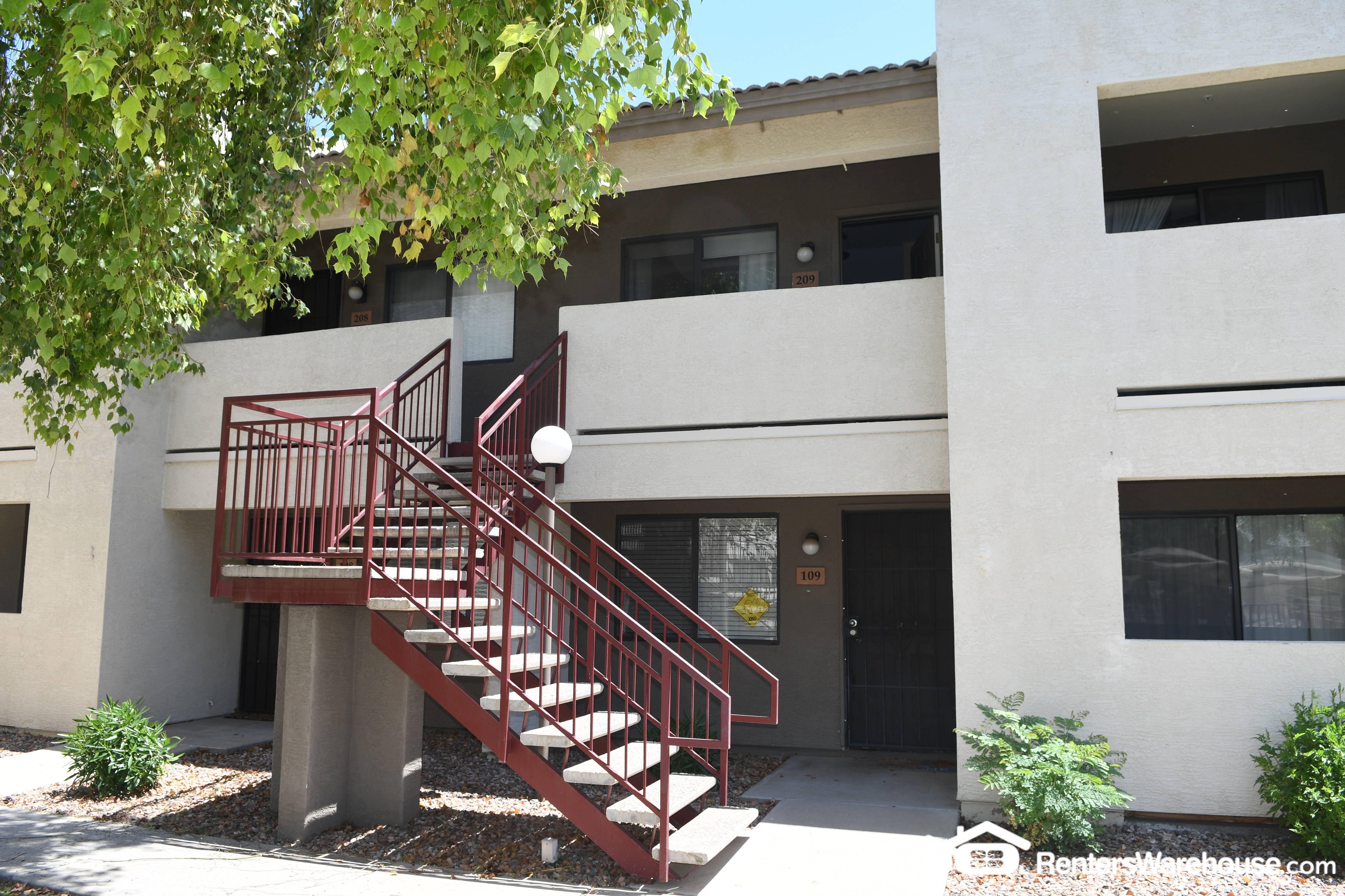 Phoenix Condo: 3301 E Earll Dr