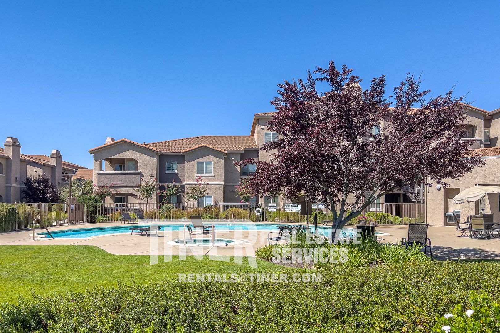 Roseville Condo: 10001 Woodcreek Oaks Blvd