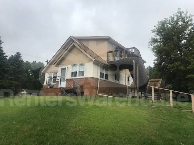 Little Canada Townhome: 601 Labore Rd Upper Unit