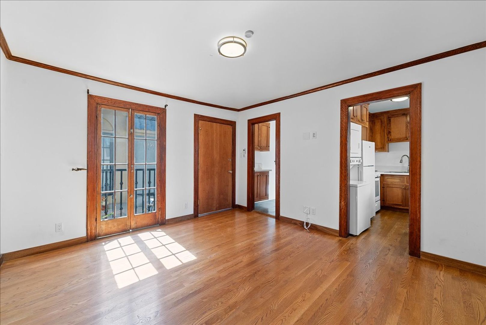 Los Angeles Condo: 320 1/4 Columbia Ave